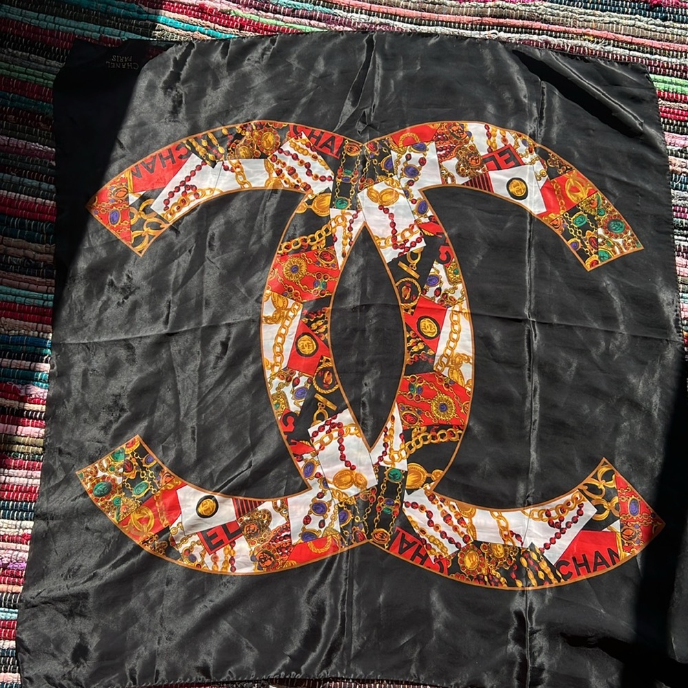 Fake Chanel scarf